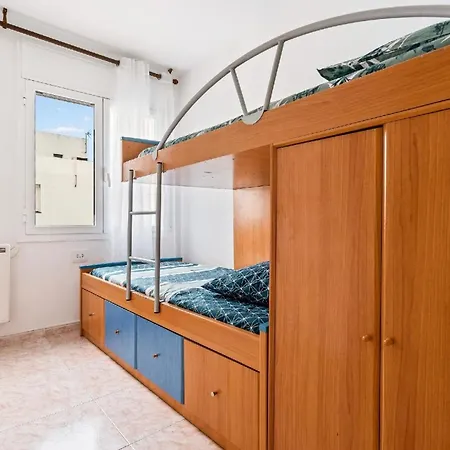 Fuer 8 Personen Ca 105 Qm In Empuriabrava, Costa Brava Golf De Roses * Empuriabrava
