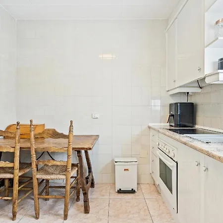Apartment Fuer 8 Personen Ca 105 Qm In Empuriabrava, Costa Brava Golf De Roses *